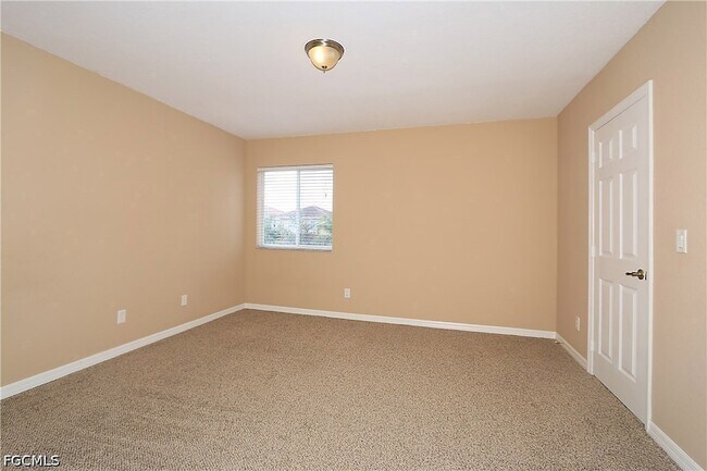 Building Photo - 17007 Tremont St