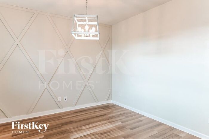 Building Photo - 620 Wayton Cir