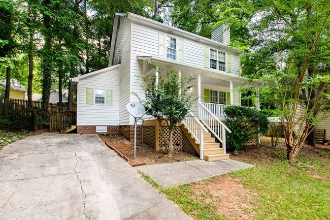 Building Photo - 3-Bedroom Home for in Cary – Close to Down...