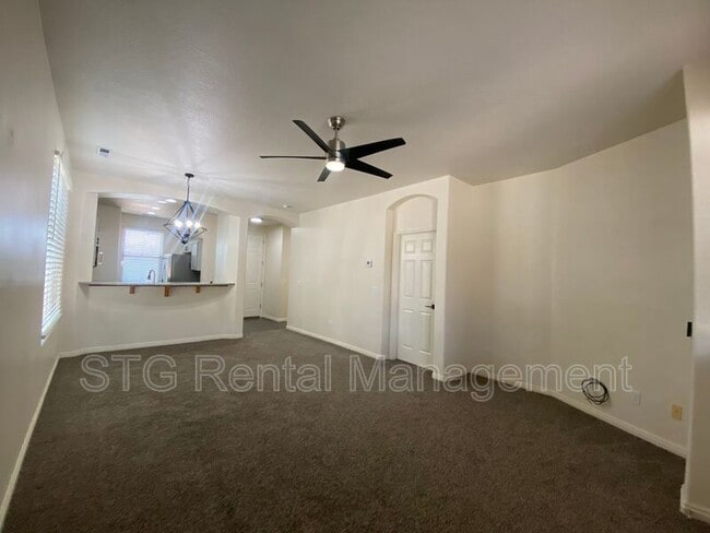 Building Photo - 3427 E Sweetwater Springs Dr