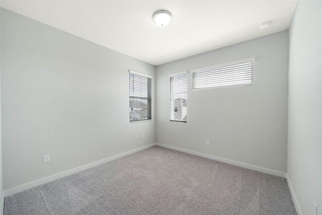 Building Photo - 15008 Forum Ave