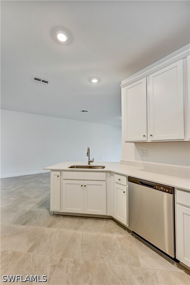 Building Photo - 20545 Hazelnut Ct