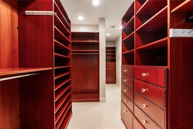 Building Photo - 2485 W Wesley Rd NW