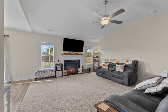 Building Photo - 517 Indigo Johnston Dr