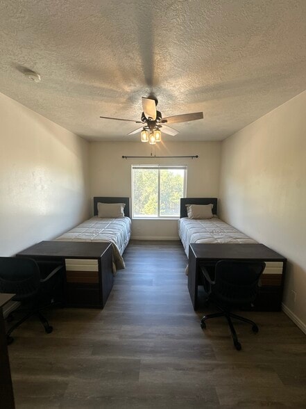 Building Photo - 1490 S 430 W #