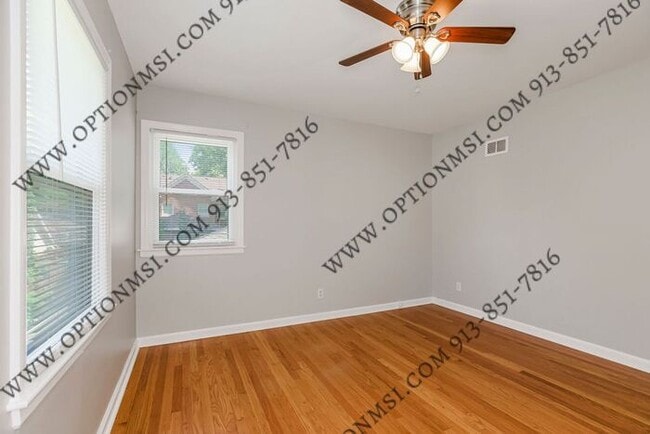 Building Photo - Incredible home in Romanelli Gardens!