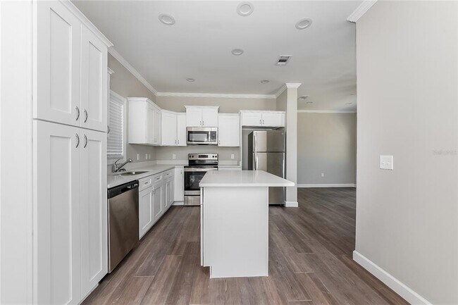 Building Photo - 509 60th Ave Dr W