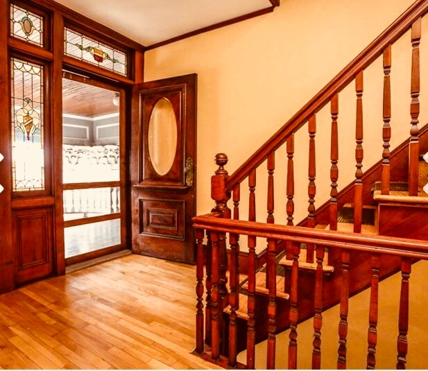 Building Photo - 488 Hanover St