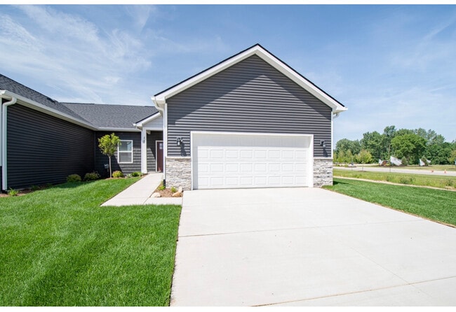 Building Photo - 110 Percy Dr