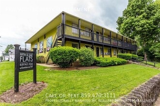 Building Photo - 468 N. Limestone-10