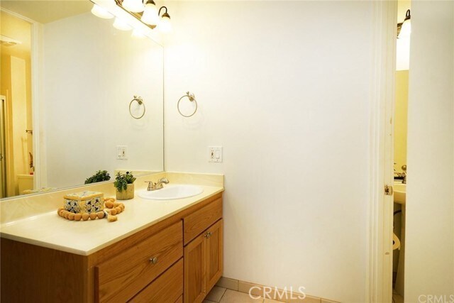 Building Photo - 6542 Ocean Crest Dr