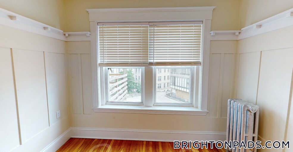 Building Photo - 130 Englewood Ave