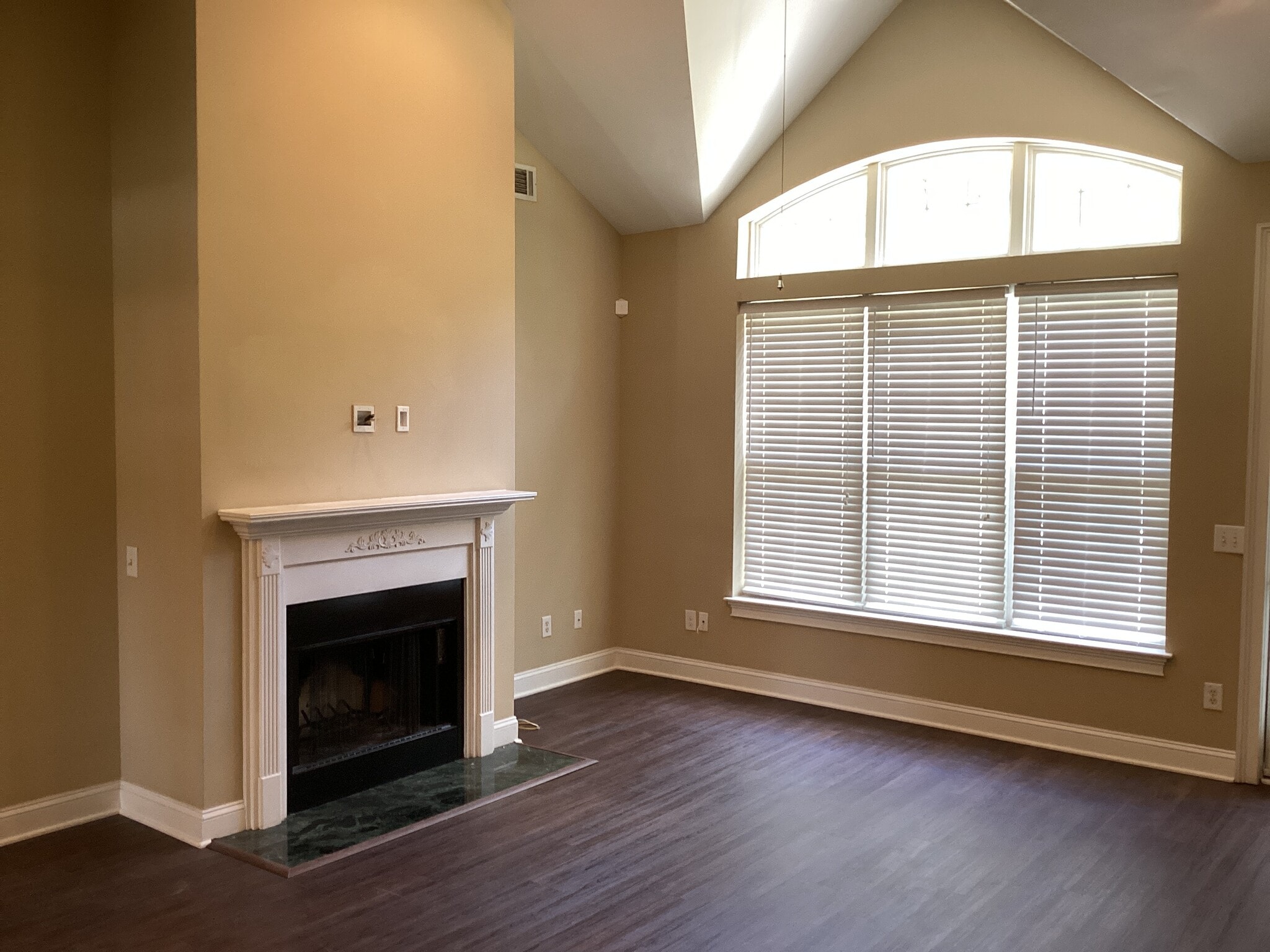 Building Photo - 15 Commissioners Ct