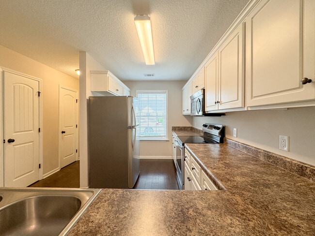 Building Photo - 119 Buckhaven Way