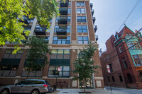 Building Photo - 221 E Cullerton St