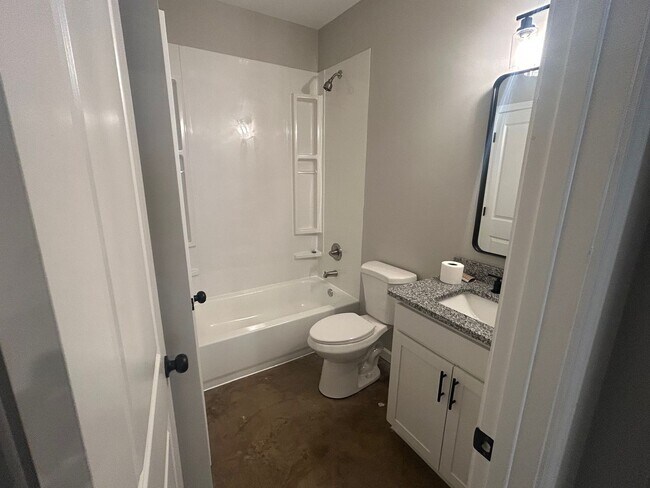 Building Photo - 3312 Tutwiler Ave