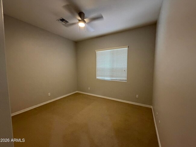 Building Photo - 2417 E Iris Dr
