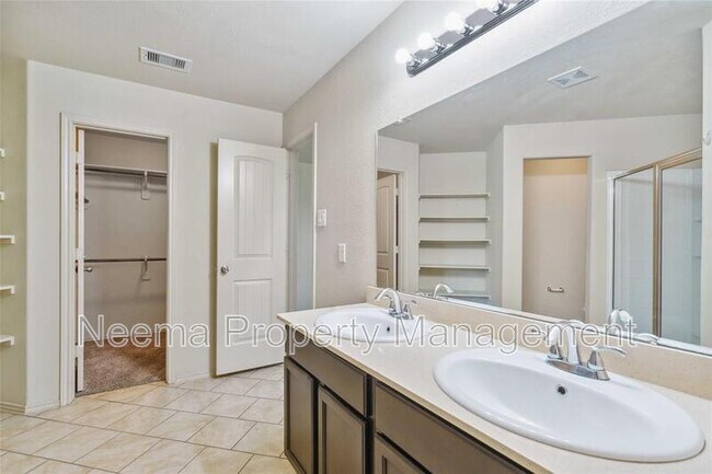 Building Photo - 7218 Alava Dr