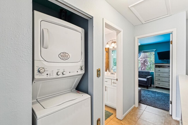 Building Photo - 17751 Panama City Beach Pkwy