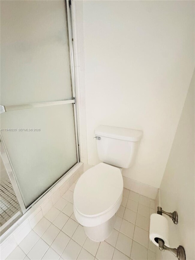 Building Photo - 4950 E Sabal Palm Blvd