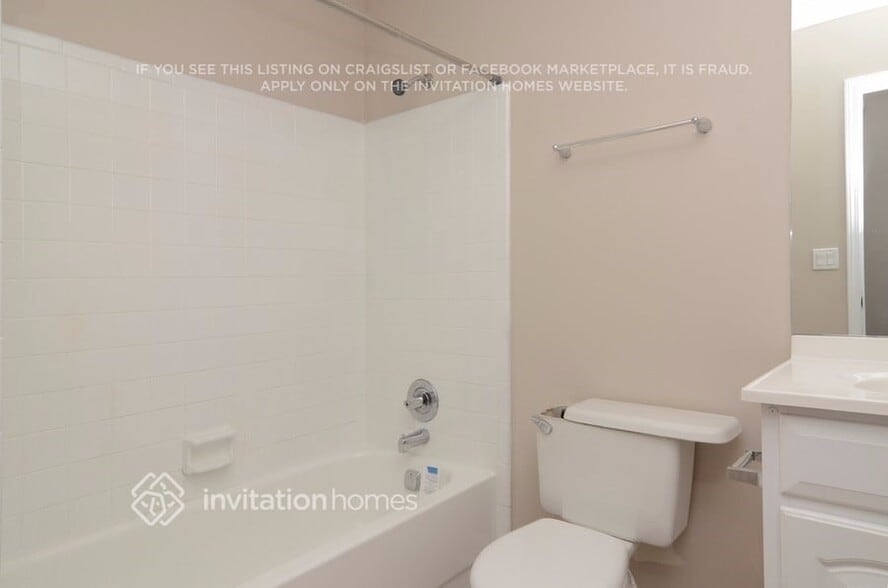 Building Photo - 4961 Ridgeside Ct