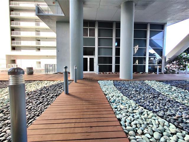 Building Photo - 888 Biscayne Blvd