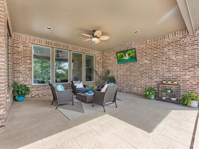Building Photo - 19003 Cove Manor Dr