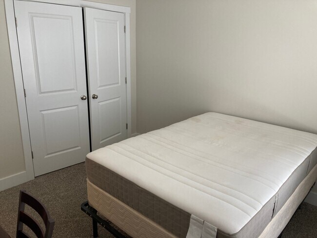 Building Photo - 2025 N 380 E