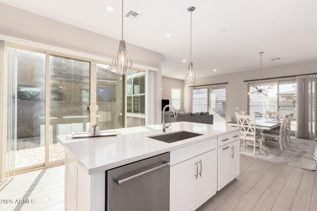 Building Photo - 1882 N 140th Dr