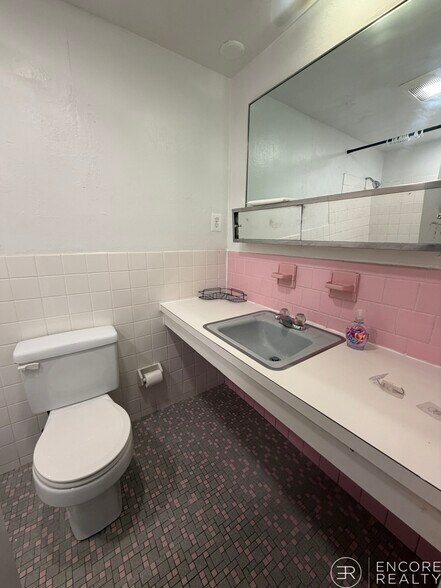 Building Photo - 48 Lancaster Ter