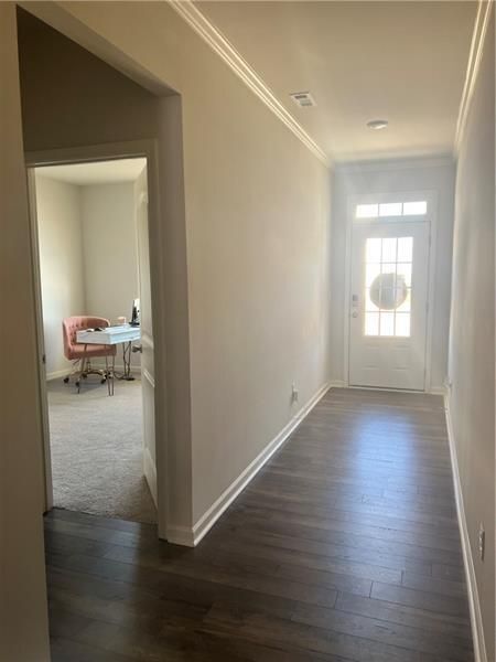 Building Photo - 167 Fernbrook Trl