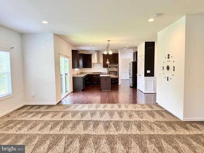 Building Photo - 133 Brooke Point Ct