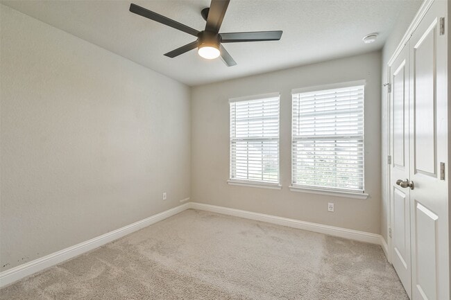 Building Photo - 22095 Volante Dr