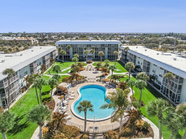 Building Photo - Coastal Living Awaits With This 2-Bed, 2-Bath Condo In Waterway East!