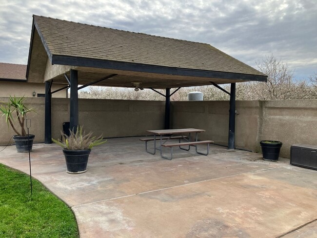 Building Photo - 8581 Van Allen Rd