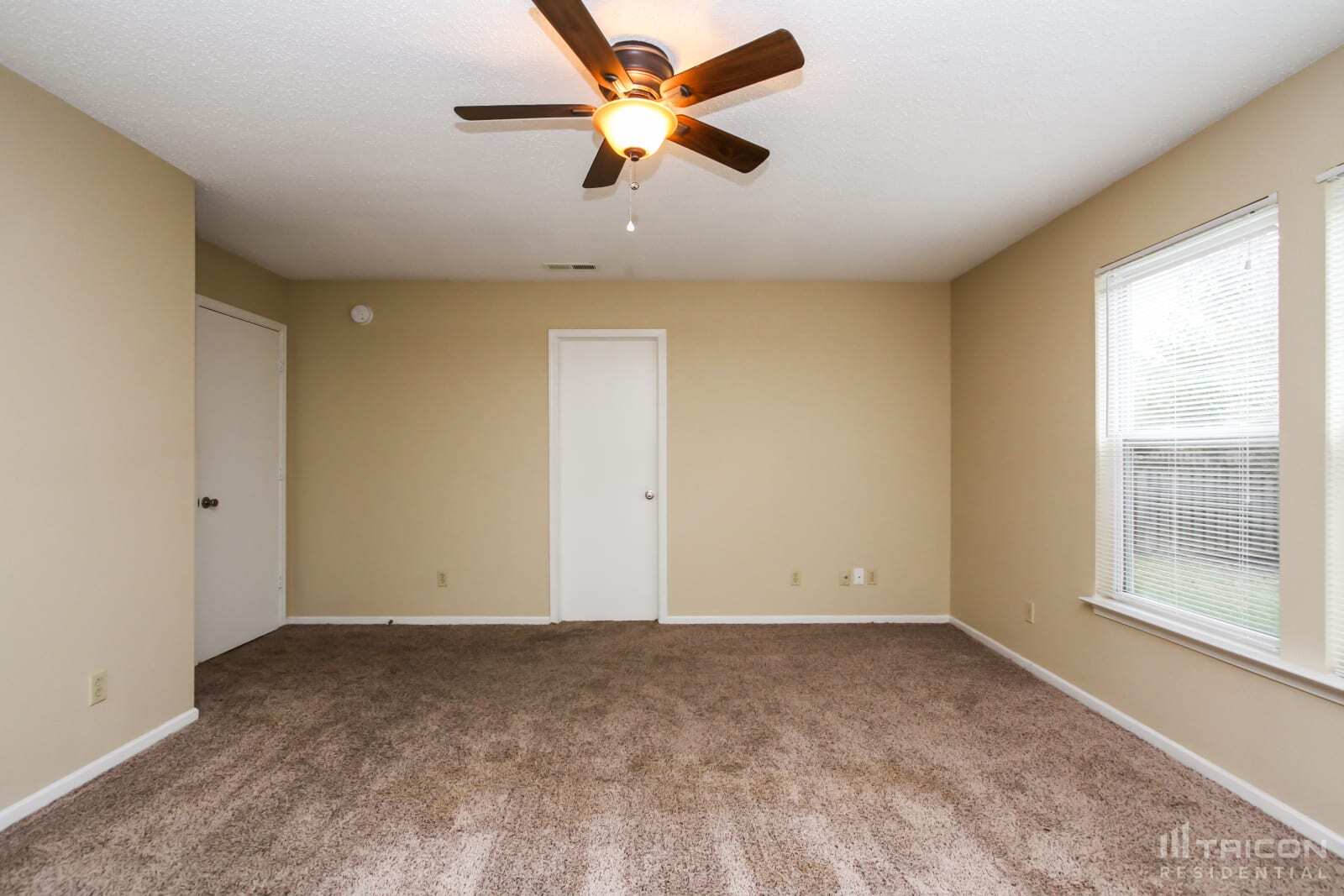 Building Photo - 1392 Lavender Dr