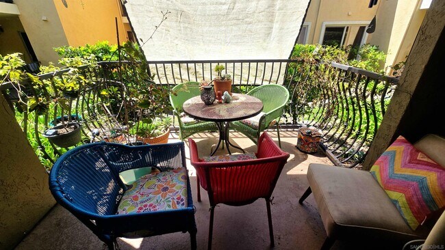 Building Photo - 3161 Via Alicante