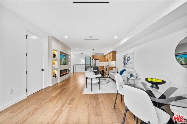 Building Photo - 7309 N Eaton St