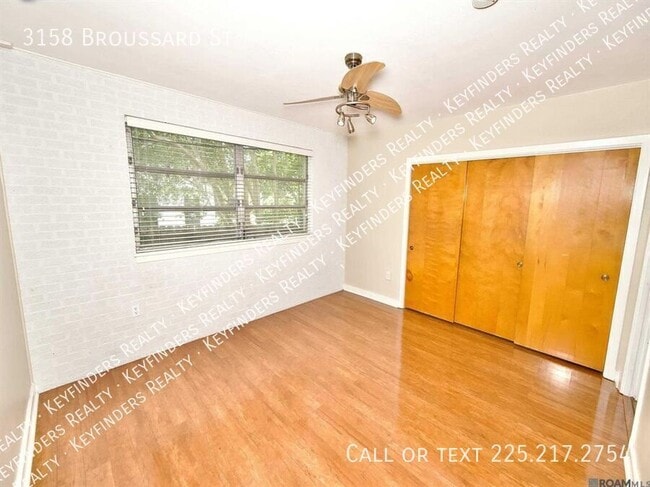 Building Photo - 3158 Broussard St