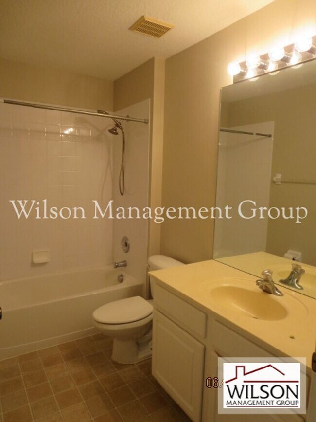 Building Photo - 4 br, 2 bath House - 1162 Snug Harbor Drive