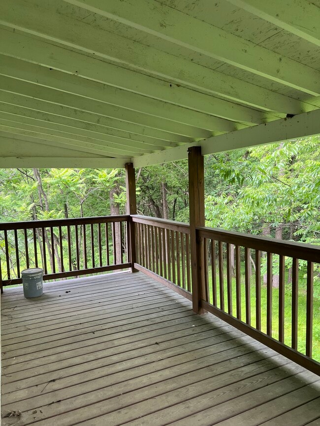 Building Photo - 337 Laurel Mills Rd