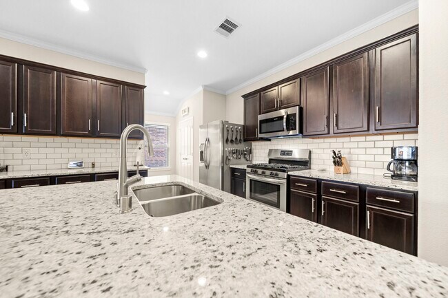 Building Photo - 3011 Veeder Pass Ln
