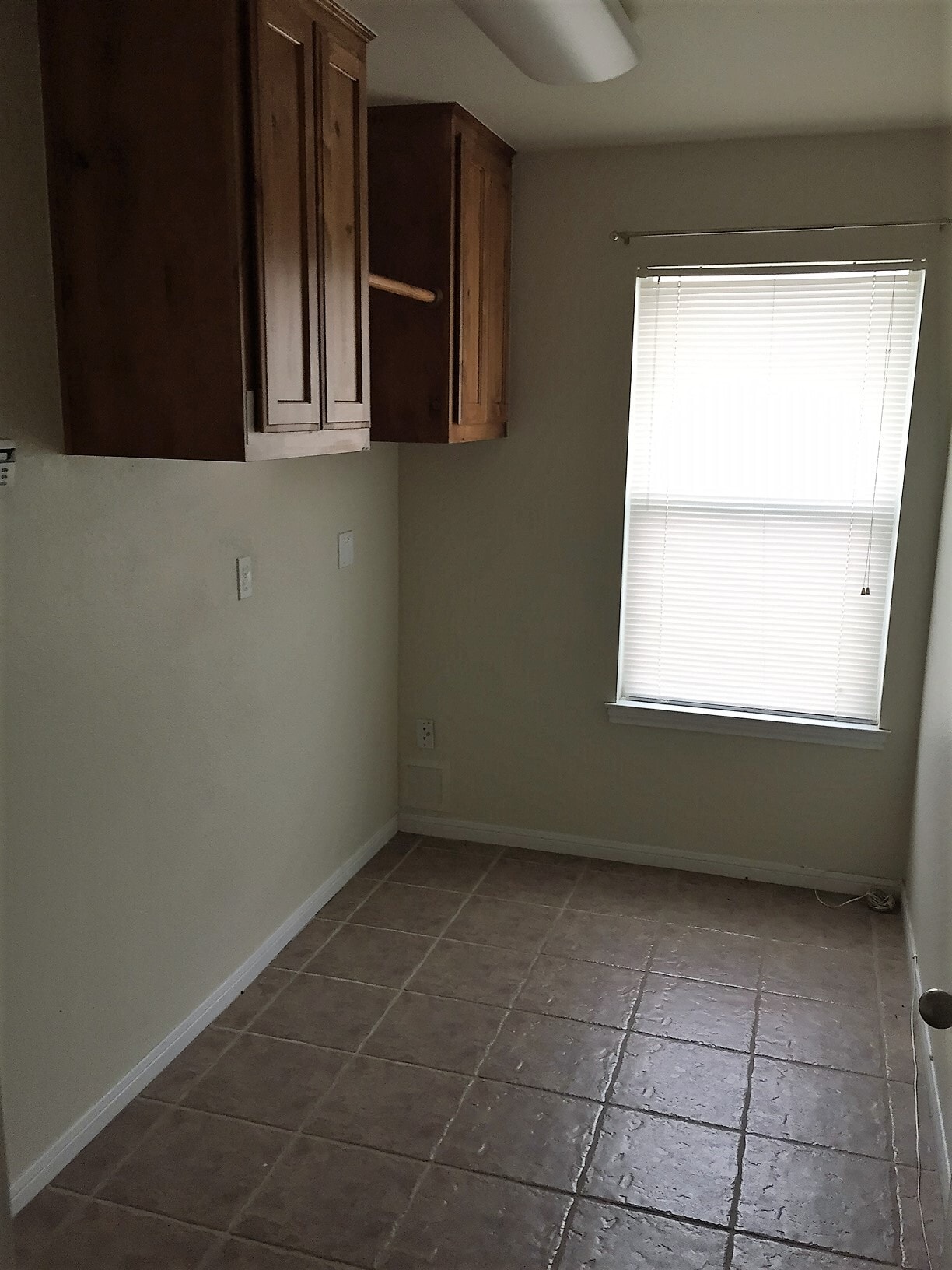 Building Photo - 1709 Walker Place Blvd