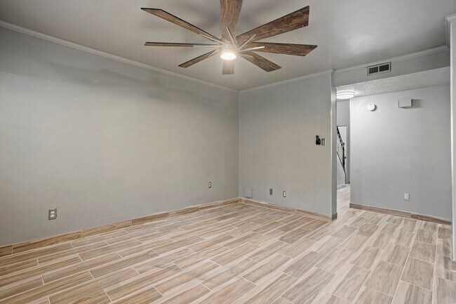 Building Photo - 602 Dylan Ct