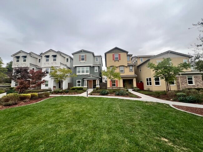 Building Photo - 24157 Amaranth Loop