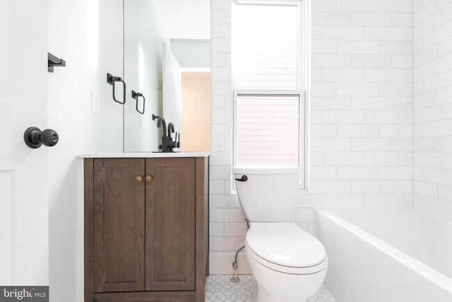 Building Photo - 309 N Patrick St