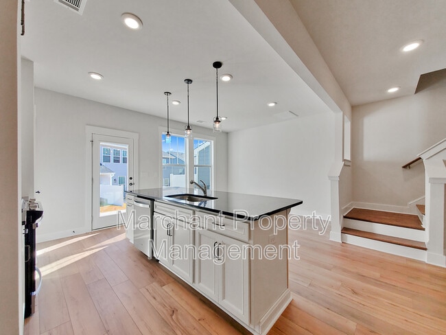 Building Photo - 63 Meteora Way