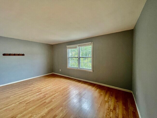 living room facing window - 820 S Arlington Mill Dr