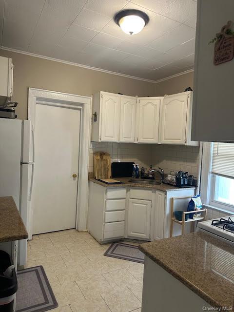 Building Photo - 234 W Market St