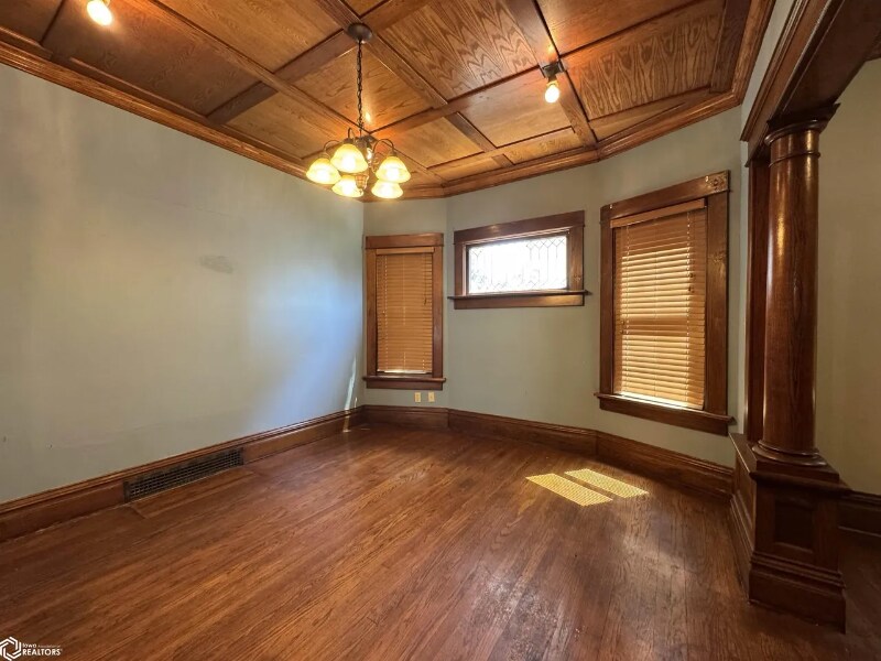 Building Photo - 706 N 7th St